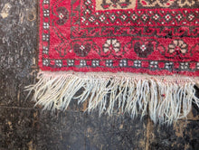 Load image into Gallery viewer, 2'8" x 5'5" - Vintage Afghan Baluch Hand-Knotted Wool Rug - Madder Red & Camel - 81 x 165 cm