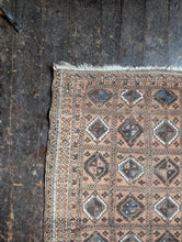 Load image into Gallery viewer, 6'2" x 3'10" - Antique Afghan Baluch Hand-Knotted Wool Rug - Dusty Rose & Indigo - 189 x 118 cm