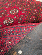 Load image into Gallery viewer, 1'9" x 2'8" - Vintage Afghan Baluch Hand-Knotted Wool Rug - Madder Red Tribal Prayer Rug - 53 x 82 cm