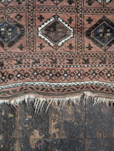 Load image into Gallery viewer, 6'2" x 3'10" - Antique Afghan Baluch Hand-Knotted Wool Rug - Dusty Rose & Indigo - 189 x 118 cm