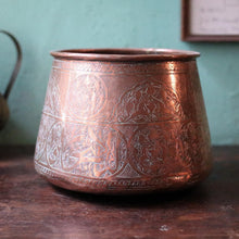 Load image into Gallery viewer, Antique Moroccan Engraved Copper Cachepot Planter - Hand Worked Copper Vessel - 15cm x 14cm