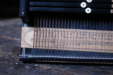 Load image into Gallery viewer, Antique Lohengrin Harp – German 12 Chord Autoharp Zither – Early 20th Century Folk Instrument