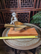 Load image into Gallery viewer, Antique Brass Taffrail Ships Log on Wooden Base
