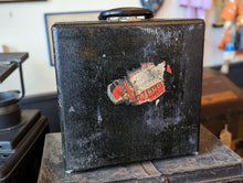 Load image into Gallery viewer, Smith Corona Clipper Travelling Vintage Typewriter
