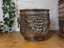 Load image into Gallery viewer, Vintage English Brass Planter / Jardinier
