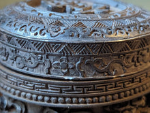 Load image into Gallery viewer, Vintage Carved Chinese Container
