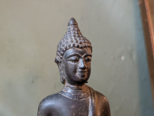 Load image into Gallery viewer, 19thC Thai Bronze Buddha statue
