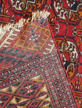 Load image into Gallery viewer, 6&#39;2&quot; x 4&#39; Antique Nomadic Tekke Bokhara Wool Rug - 188 x 123cm
