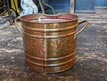 Load image into Gallery viewer, Vintage Copper Planter / Jardiniere
