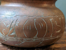 Load image into Gallery viewer, Small Vintage Copper Cauldron / Planter
