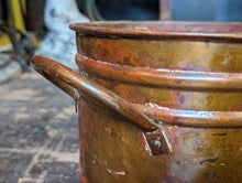 Load image into Gallery viewer, Vintage Copper Planter / Jardiniere
