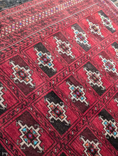 Load image into Gallery viewer, 4&#39;4&quot; x 3&#39;11&quot; Vintage Afghan Baluch Rug - 131 x 88cm
