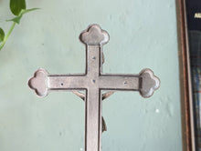 Load image into Gallery viewer, Vintage Freestanding Pewter Cross / Crucifix
