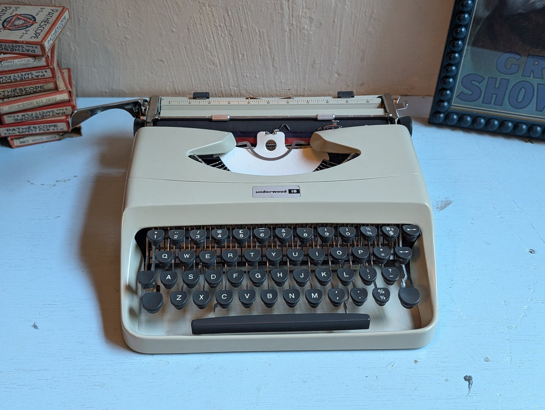 Underwood (Olivetti) 18 Mid Century Typewriter - Unused