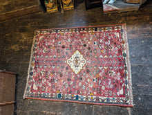 Load image into Gallery viewer, 5&#39;2&quot;x3&#39;49&quot; Vintage Hand Knotted Nomadic Hamidan Wool Rug - 159 x 120
