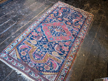 Load image into Gallery viewer, 5&#39;7&quot; x 2&#39;11&quot; Antique Kuba Kilim Wool Nomadic Rug - 171cm x 90cm
