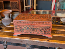 Load image into Gallery viewer, Burmese Lacquerware Yun Storage Chest / Thitta
