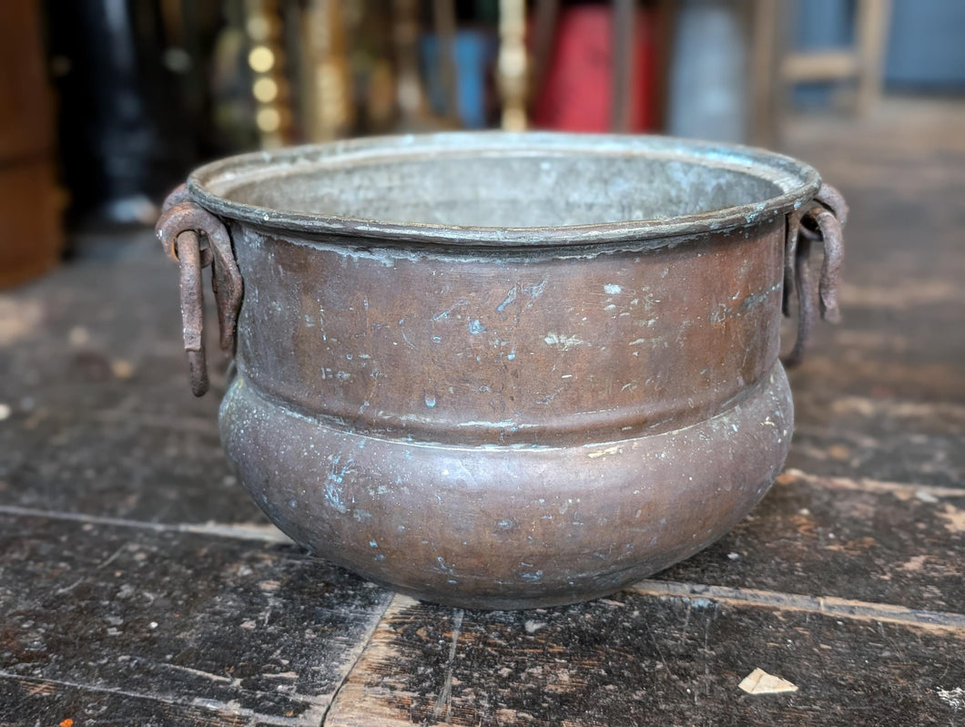 19th.C Antique Copper Cauldron Pot Planter / Jardiniere With Paw Feet