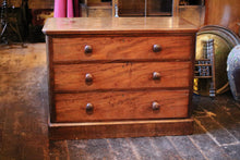 Load image into Gallery viewer, Antique Victorian Mahogany Chest of Drawers
