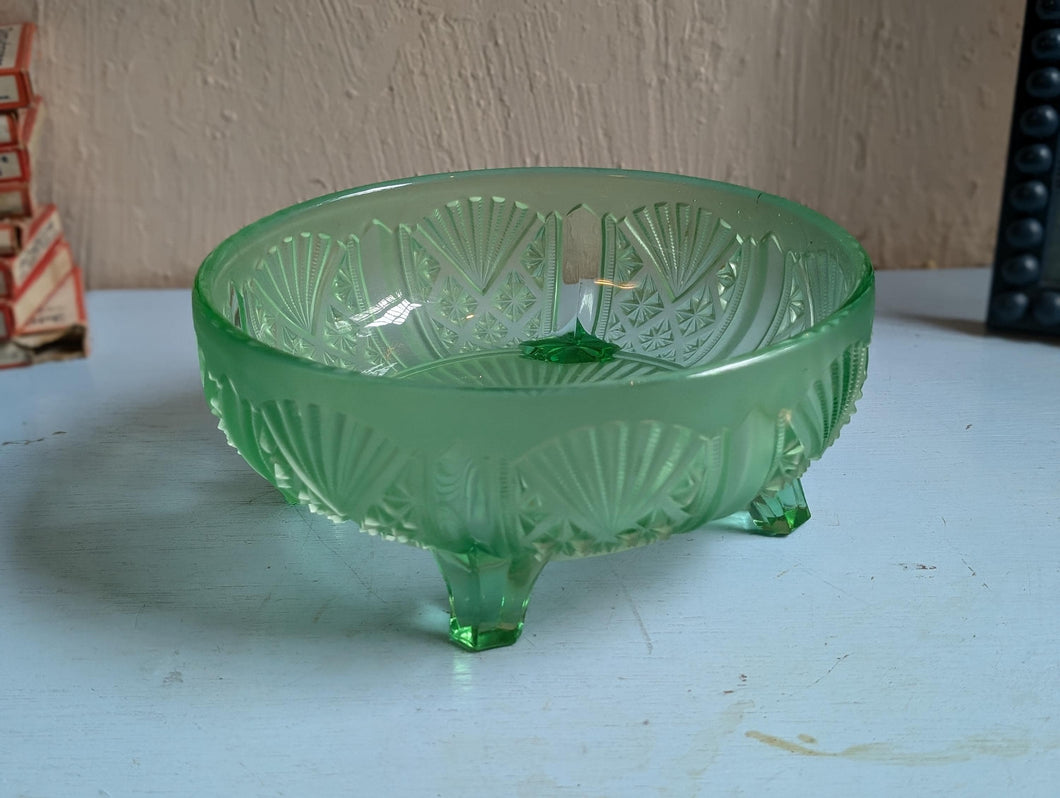 Vintage Art Deco Green Glass Frosted Bowl