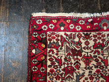 Load image into Gallery viewer, 4&#39;3&quot; x 2&#39;7&quot; Vintage Hand Knotted Hamadan Wool Rug - 129 x 79cm
