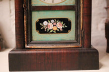 Load image into Gallery viewer, 19th.C Antique American Tabletop Clock
