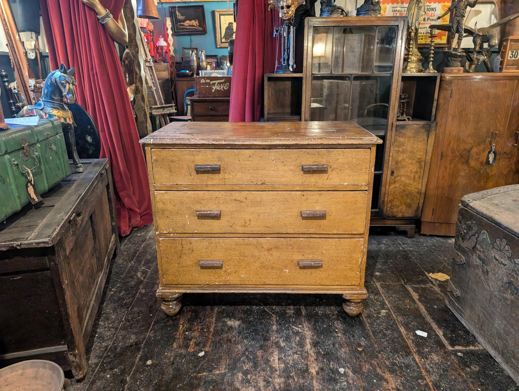 Antique Victorian Scumbled Pine Chest of Drawers