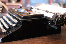 Load image into Gallery viewer, 1940&#39;s Tempotype Serviced Typewriter
