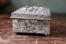 Load image into Gallery viewer, Early 20th.C Japanese White Metal Lidded Box
