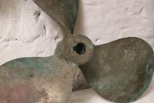 Load image into Gallery viewer, Large Early 20th.C Antique Brass Ships Propellor
