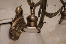 Load image into Gallery viewer, Vintage Brass 2 Bulb Wall Sconse
