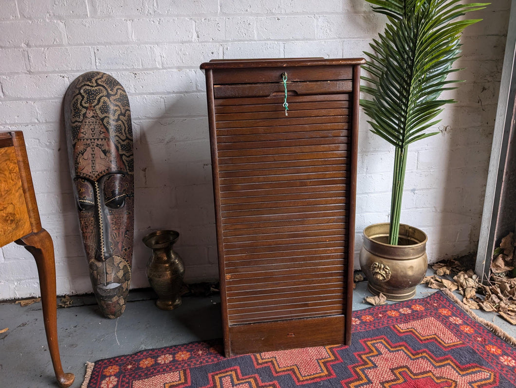 Early 20th.C Tambour Fronted Filing Drawers / Collectors Cabinet