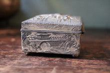 Load image into Gallery viewer, Early 20th.C Japanese White Metal Lidded Box
