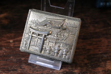 Load image into Gallery viewer, Early 20th.C Japanese White Metal Lidded Box
