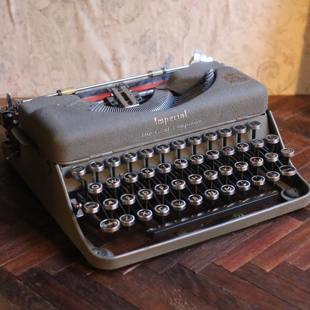 Imperial Good Companion Travelling Vintage Typewriter