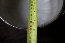 Load image into Gallery viewer, Vintage EPNS Bowl

