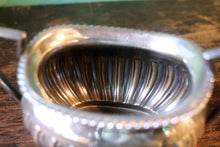 Load image into Gallery viewer, Edwardian Silver Plate EPNS Sugar Bowl
