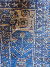 Load image into Gallery viewer, 6&#39;9&quot; x 3&#39;8&quot; Vintage Afghan Baluch Rug - 205 x 112cm
