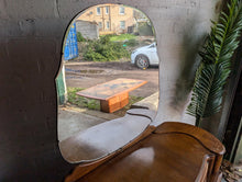 Load image into Gallery viewer, 1920&#39;s Vintage Art Deco Dressing Table
