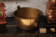 Load image into Gallery viewer, Vintage Heavyweight Brass Jam Pan / Plant Pot
