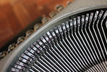 Load image into Gallery viewer, Imperial Good Companion Travelling Vintage Typewriter
