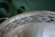 Load image into Gallery viewer, Vintage EPNS Bowl
