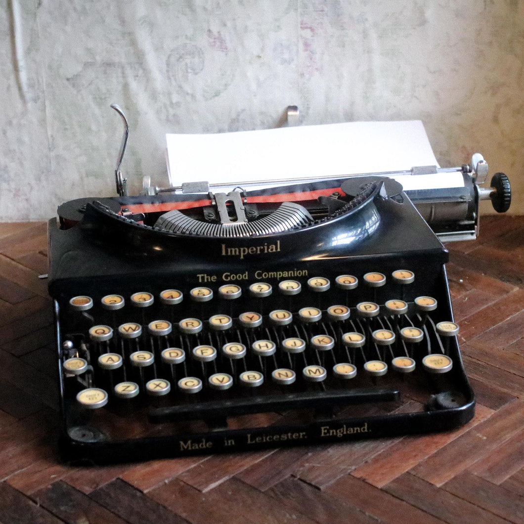 Imperial Good Companion Travelling Vintage Typewriter