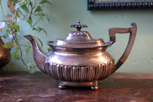 Load image into Gallery viewer, Early 20th.C Edwardian EPNS Teapot
