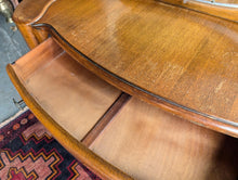 Load image into Gallery viewer, 1920&#39;s Vintage Art Deco Dressing Table
