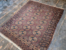 Load image into Gallery viewer, 3&#39;7&quot; x 2&#39;11! Antique Nomadic Tekke Bokhara Wool Rug - 109 x 89cm
