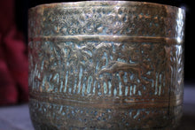 Load image into Gallery viewer, Mughul Indian Antique Brass Planter / Jardinière
