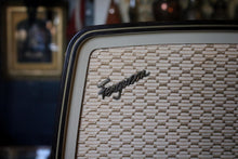 Load image into Gallery viewer, RESERVED KIRSTEN - 1950&#39;s Little Maestro T66/3 Vintage Valve Radio
