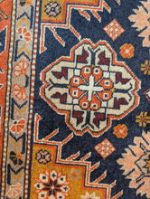 Load image into Gallery viewer, 3&#39;3&quot; x 5&#39;7&quot; - Vintage Geometric Wool Rug – 115cm x 171 cm
