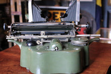 Load image into Gallery viewer, Oliver 9 Batwing Antique Typewriter
